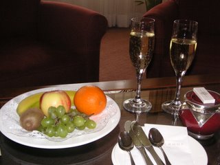 Welcome fruits and sparkling wine